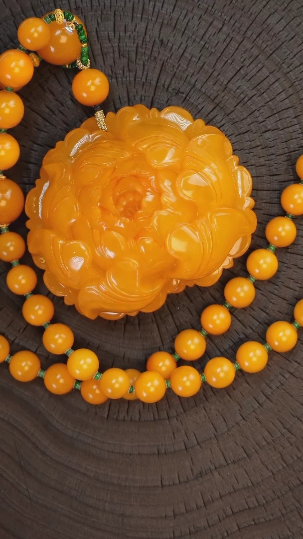 琥珀吊坠(赠链)未镶嵌牡丹花套装+大师证 裸重150g 一套203g