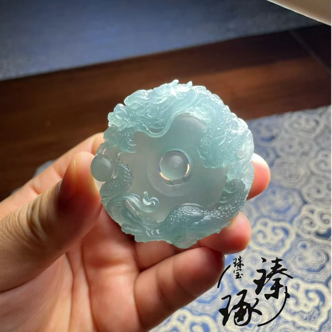 天然A货翡翠盘龙扣