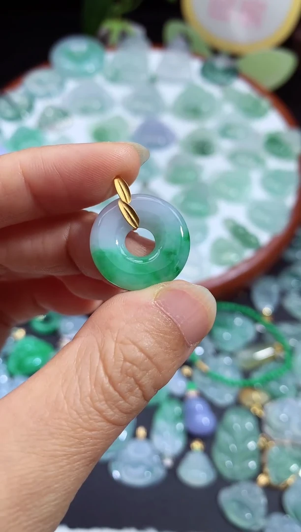 颈饰未镶嵌翡翠甜甜圈