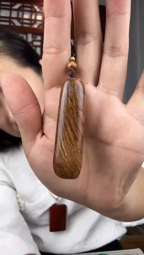 黄花梨/降香黄檀黄花梨随形脖挂66