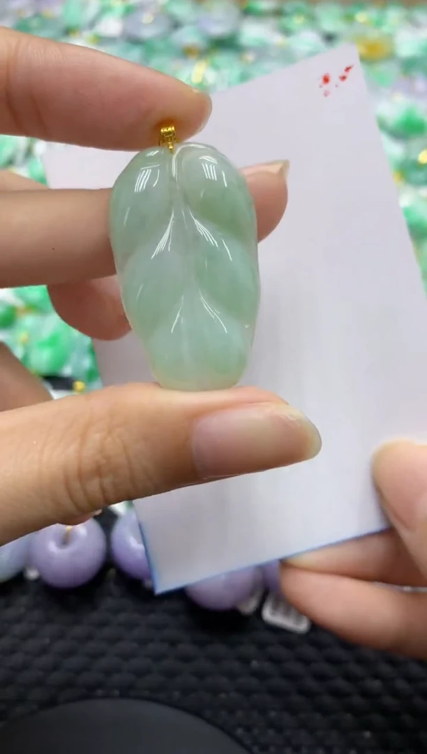 翡翠18K金镶嵌颈饰天然缅甸翡翠A货