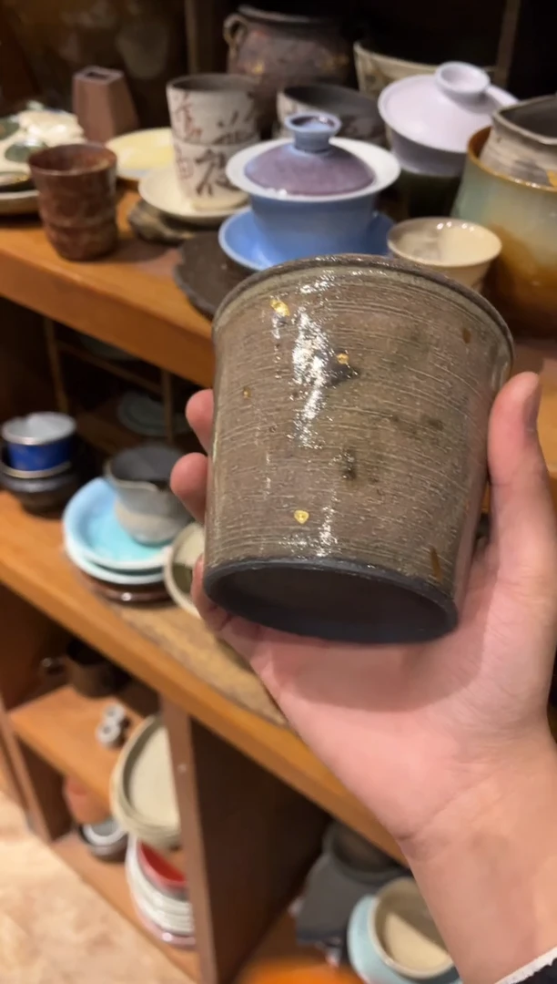 【闪购商品】瓷片645  棕釉点金手工杯1个