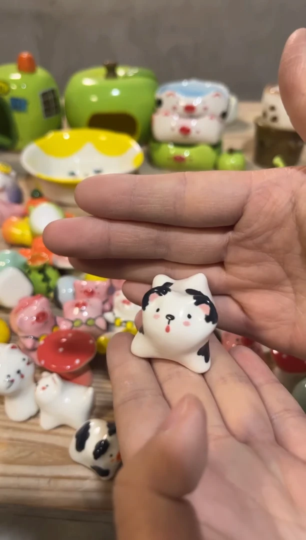 184手工手绘陶瓷品