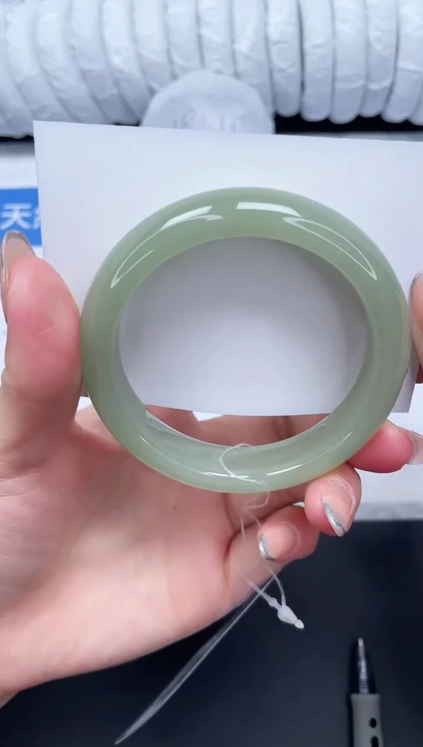 未镶嵌手镯石英质玉18-60.4DK