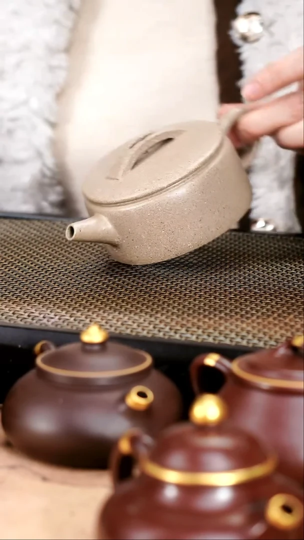 茶壶紫砂五彩老段泥精工平底汉瓦200cc