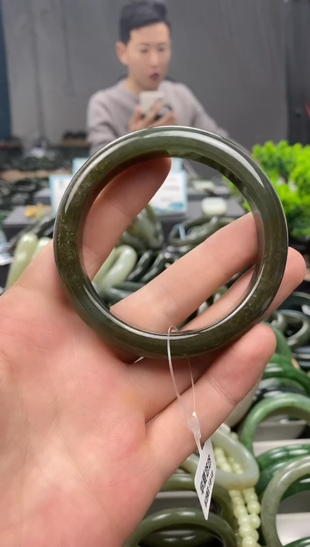 未镶嵌手镯和田玉59