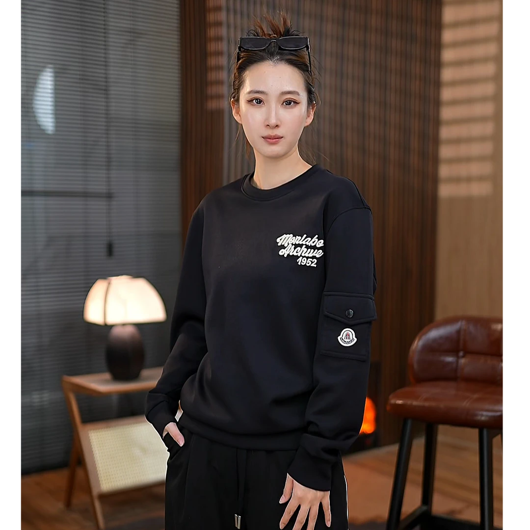 MONLAMBO秋季长袖印花套头圆领刺绣休闲时尚袖口口袋个性合身卫衣