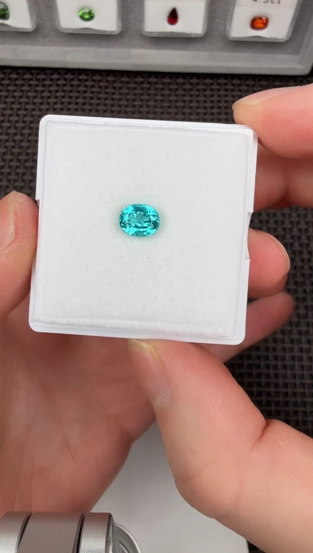 【闪购商品】磷灰石椭圆未镶嵌1-B012158