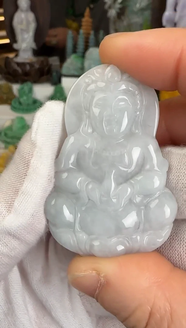 未镶嵌挂件翡翠吊坠