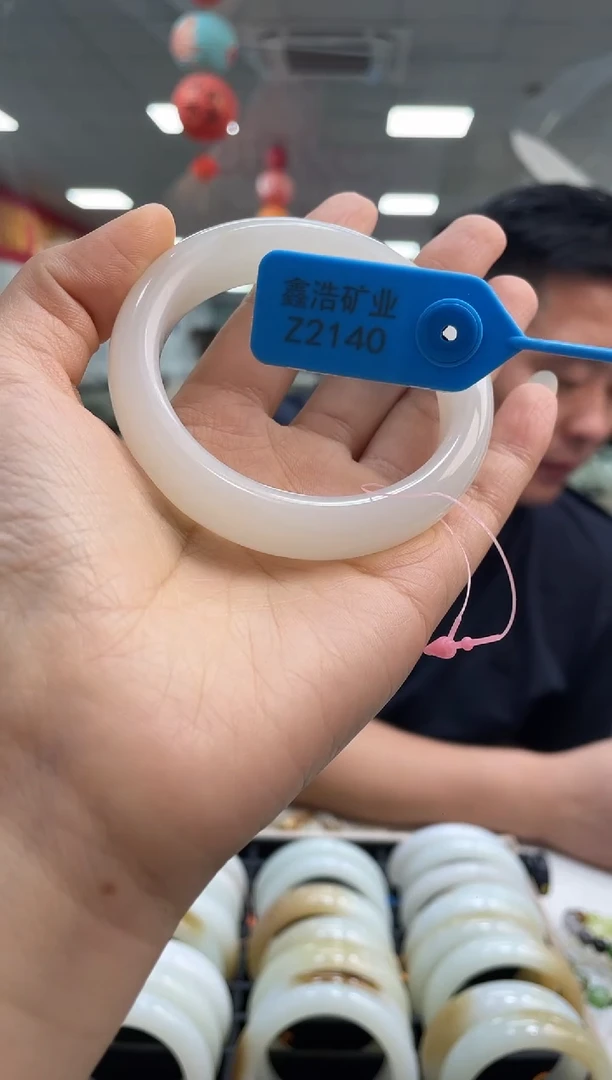 未镶嵌手镯和田玉手镯 Z2140圈口57+