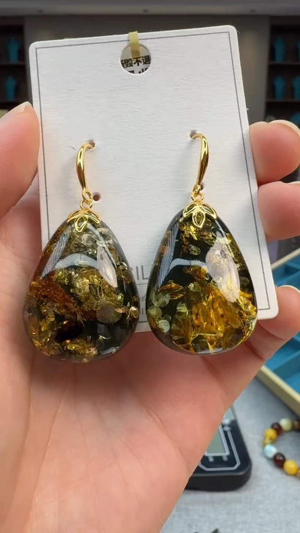 未镶嵌琥珀耳饰320秒拍号 假一罚三
