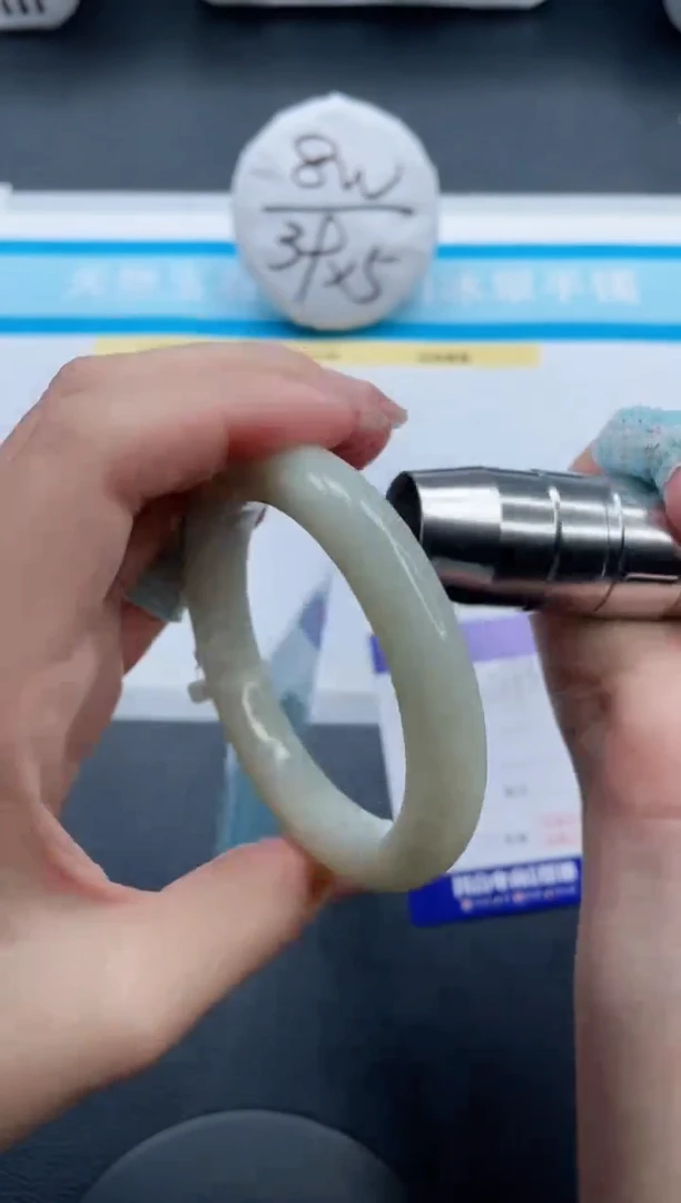 和田玉手镯未镶嵌19V298-55