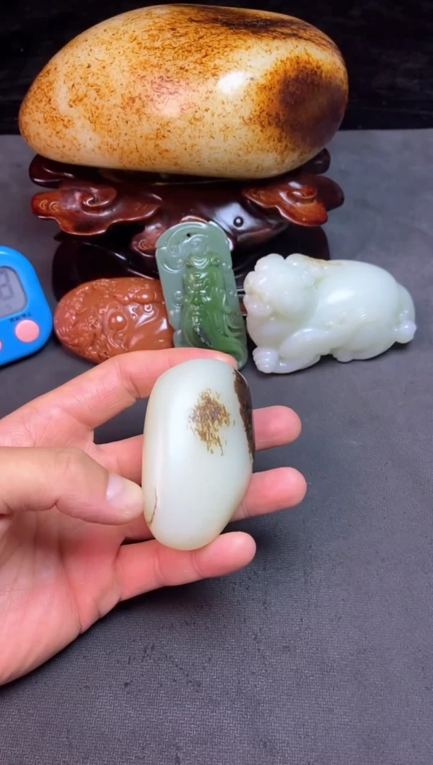 未镶嵌和田玉把件慕****，和田玉