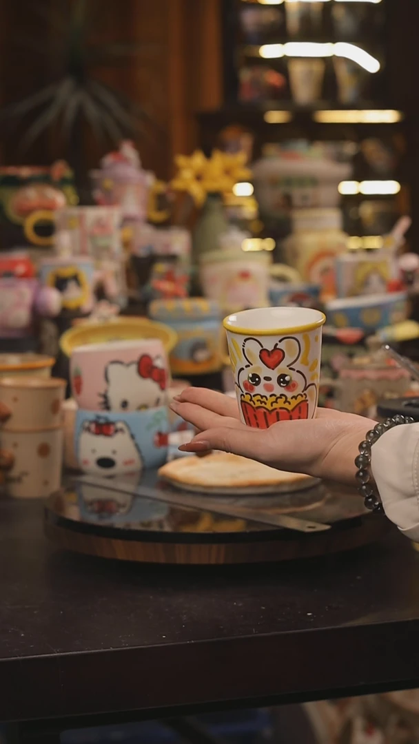 景德镇釉下彩绘设计师款式陶瓷