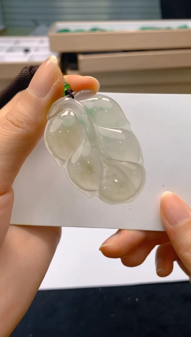 【闪购商品】石英质玉颈饰未镶嵌冰美人非洲翠135