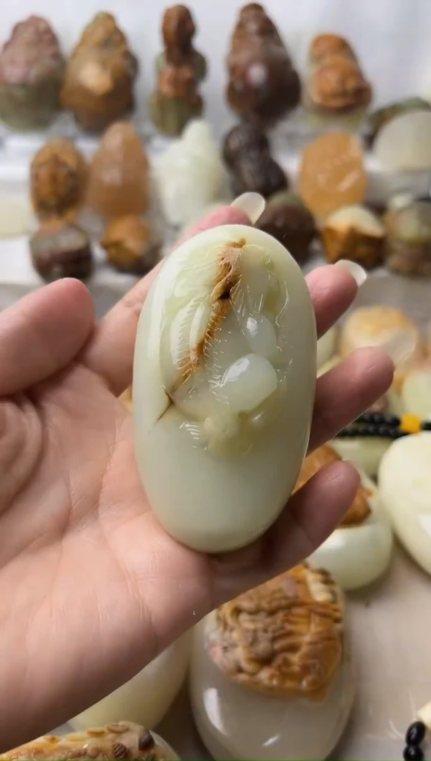 石材方解石手把摆件不退换貔貅