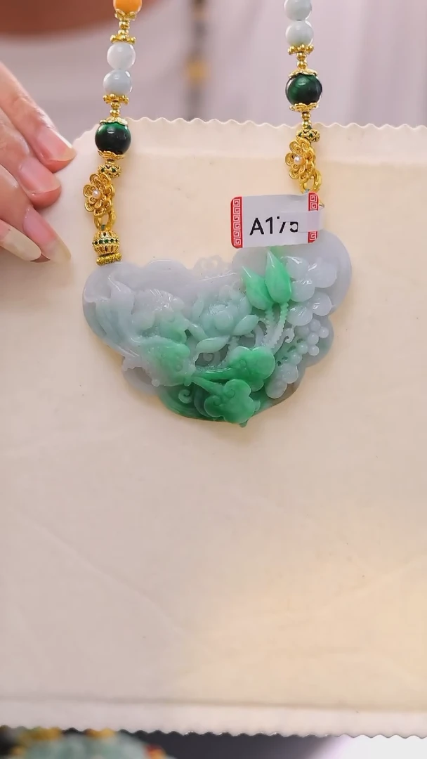 【闪购商品】翡翠耳饰未镶嵌24小时内发货质保A货