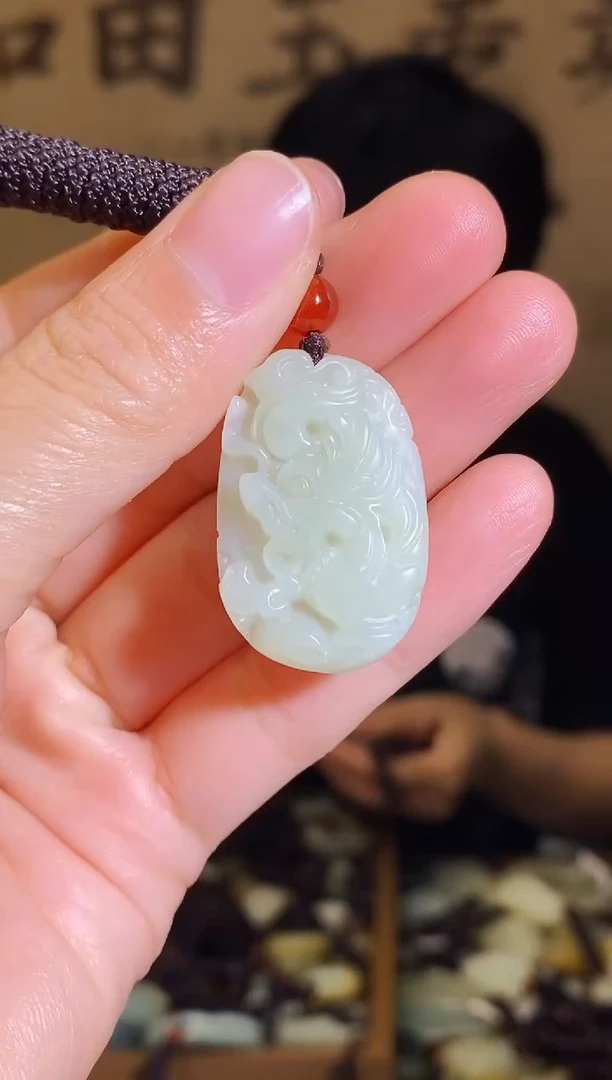 颈饰未镶嵌和田玉1
