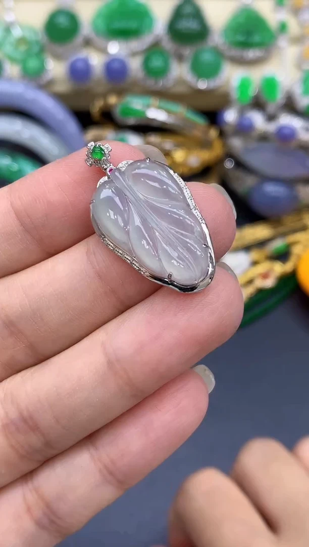 颈饰18K金镶嵌翡翠54-中国好珍宝