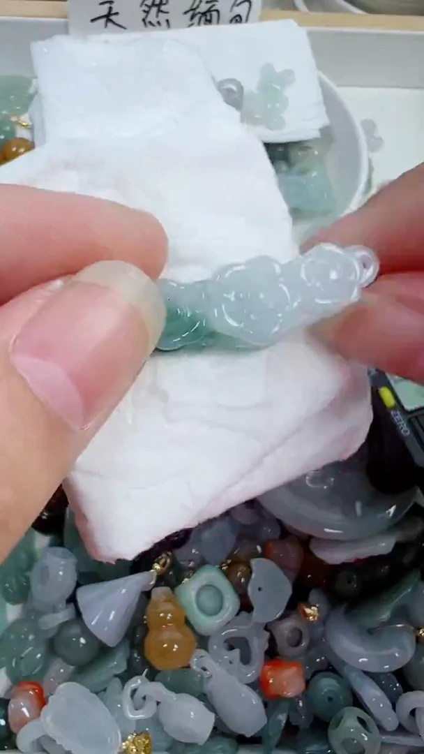 散珠翡翠240号链接，A货翡翠