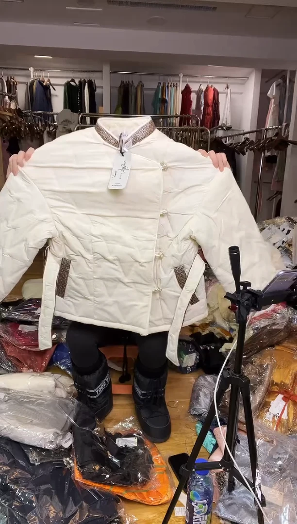 棉服       S码       105斤