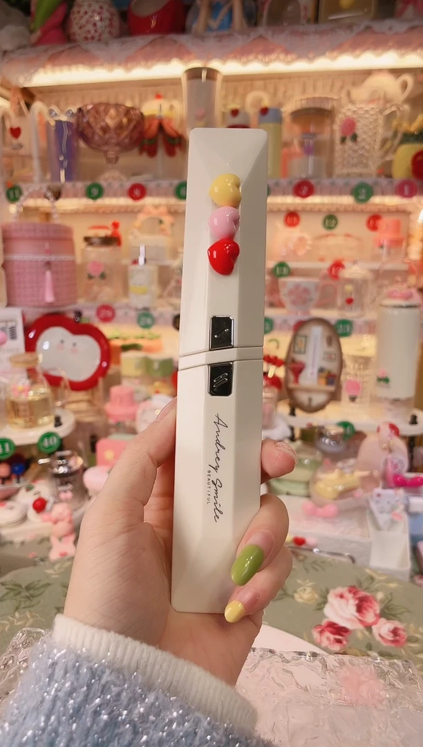 【闪购商品】摆件外带水果刀品质好，发货快，放心拍