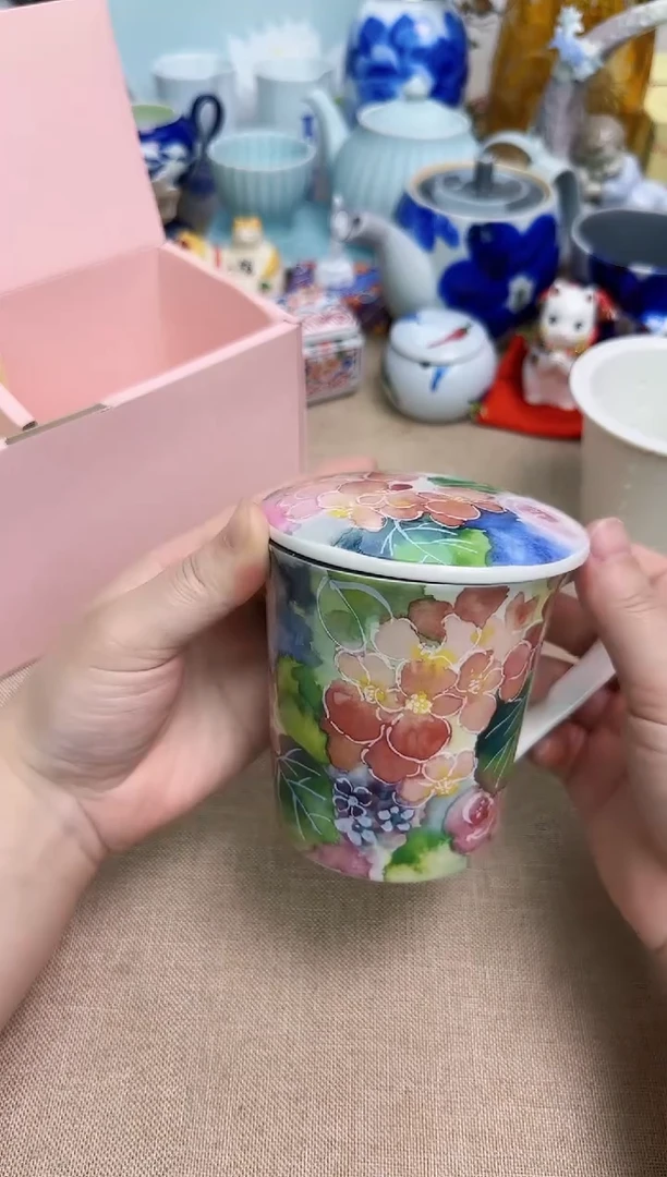 瓷片辰辰家的瓷器好好看啊