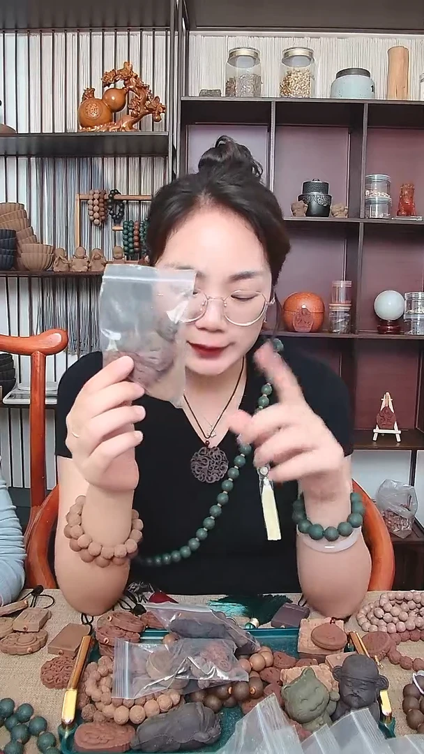 木盲盒牌子一包随机