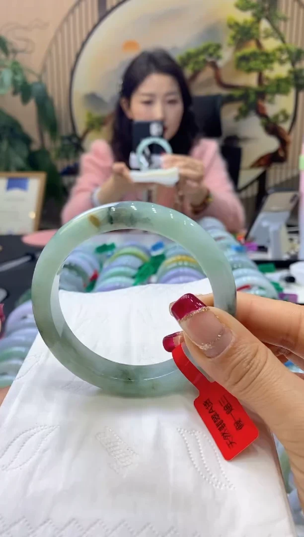 【闪购商品】翡翠手镯未镶嵌99905714