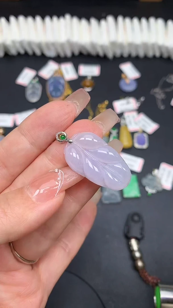 翡翠18K金镶嵌吊坠(不含链)MS193095