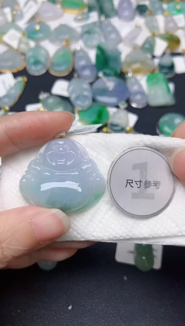 颈饰18K金镶嵌翡翠天然缅甸A货翡翠