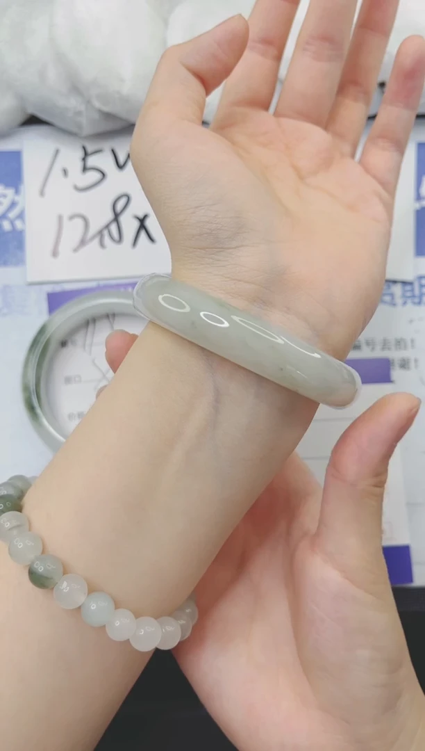 石英质玉手镯未镶嵌119-56
