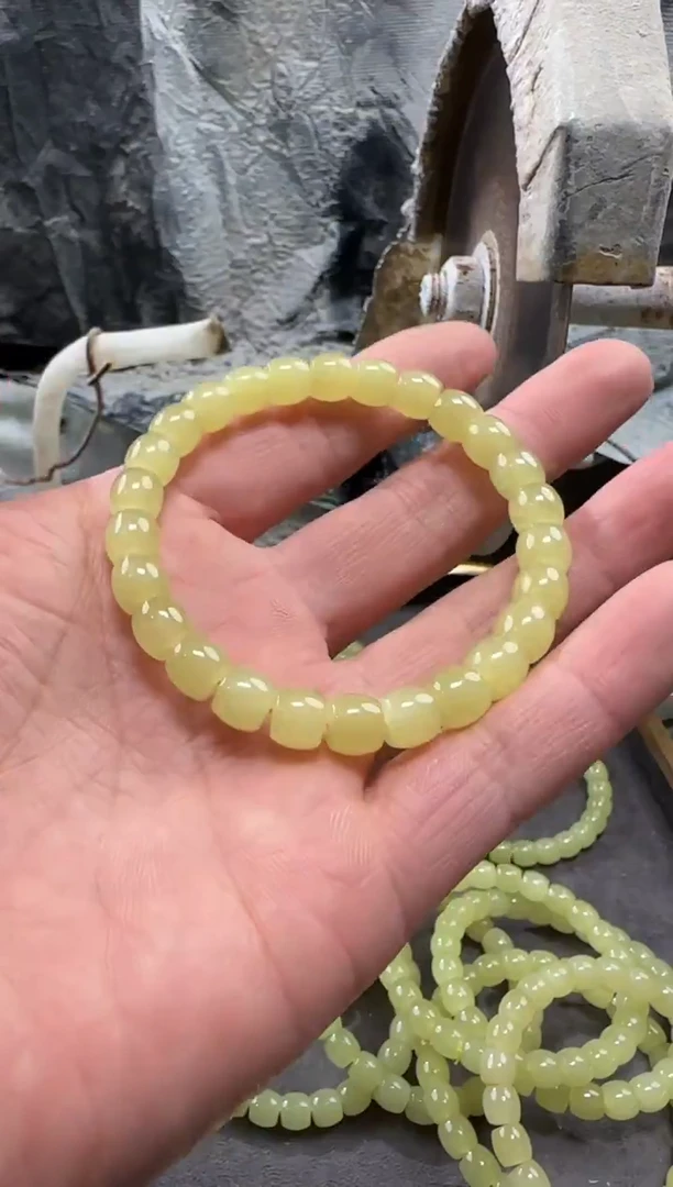 颈饰未镶嵌和田玉手串8