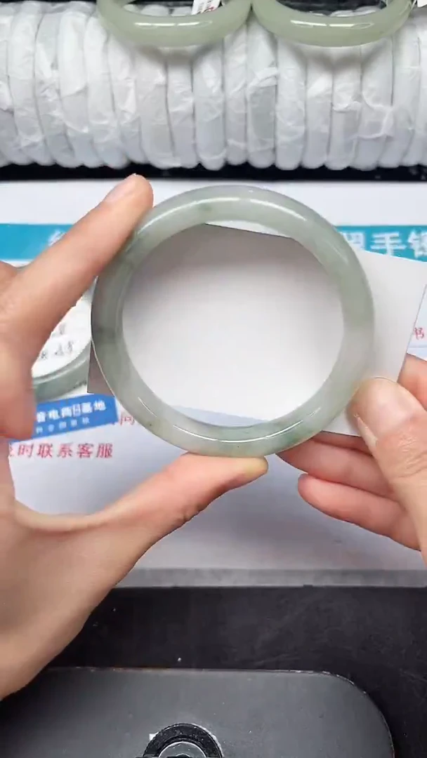 未镶嵌手镯石英质玉262-60/61