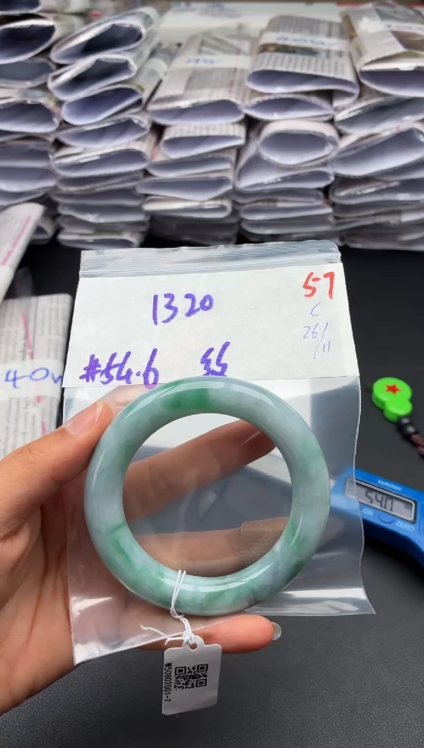 未镶嵌定制翡翠毛货需精细抛光多样性发1件57