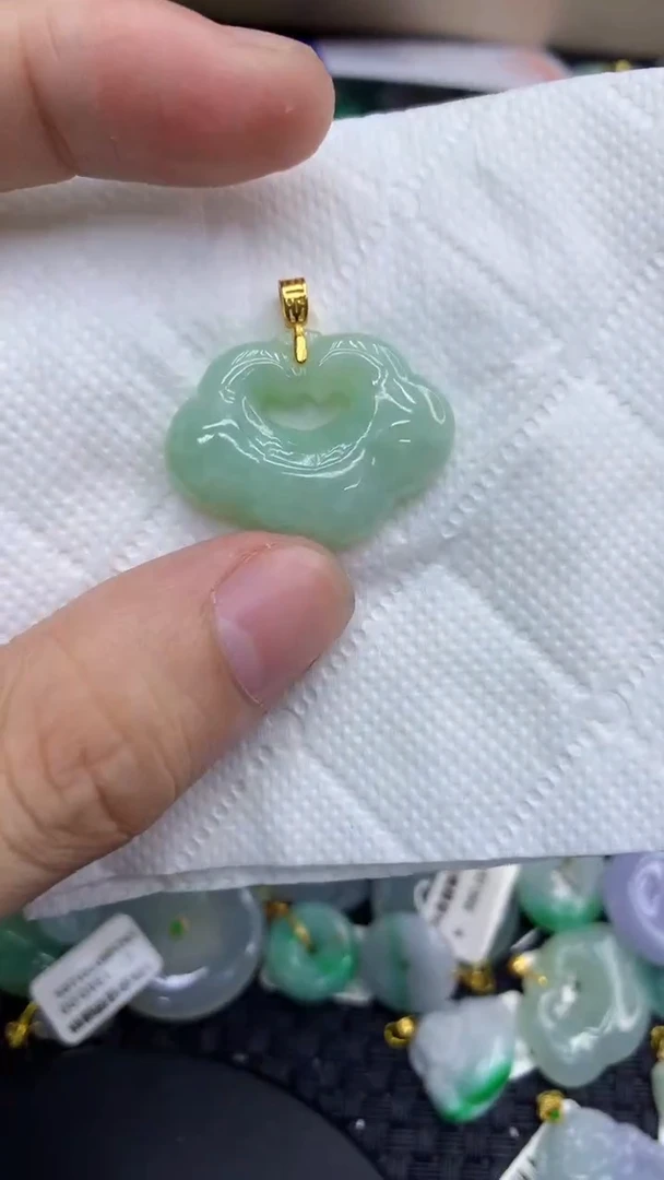 颈饰未镶嵌翡翠天然缅甸A货翡翠