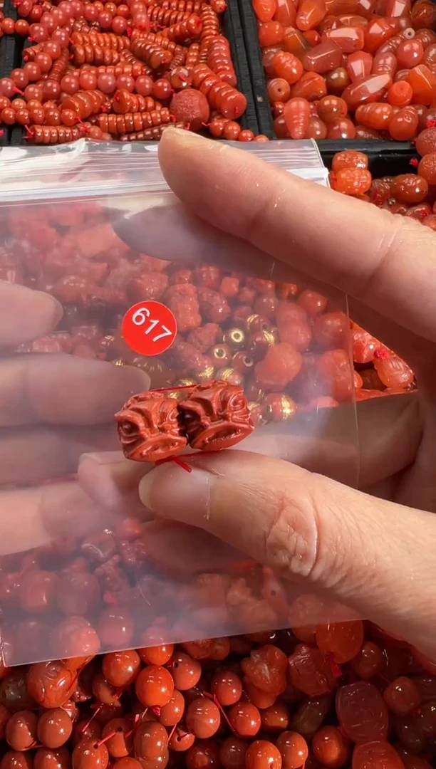 【闪购商品】南红玛瑙颈饰未镶嵌1
