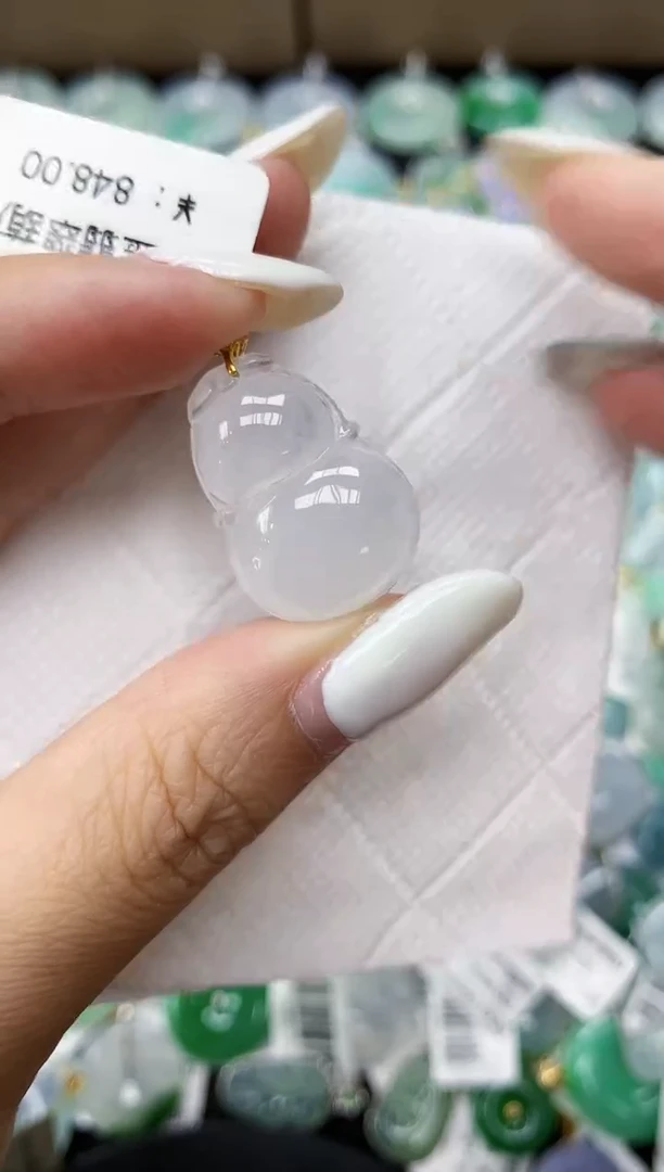 颈饰18K金镶嵌翡翠 11111111111