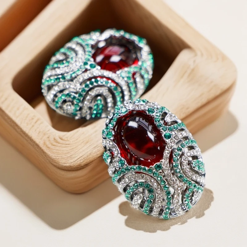 铜合金耳饰 法式气质耳钉时尚红色轻奢镶嵌