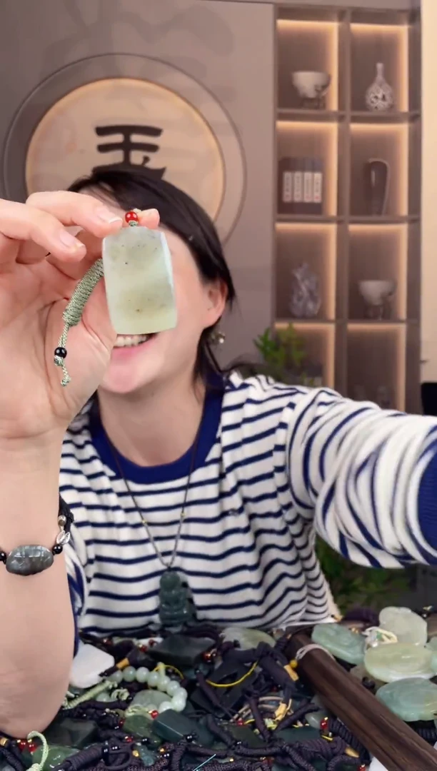 颈饰未镶嵌和田玉拍一发一，多样性发货