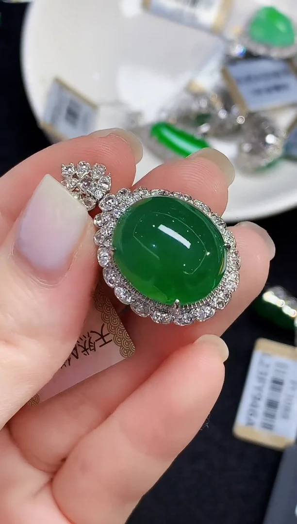 吊坠(不含链)18K金镶嵌翡翠CY多样性发其一