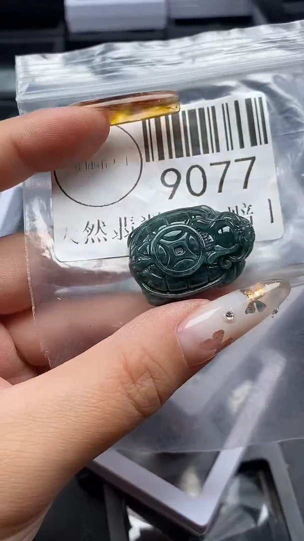 吊坠(不含链)未镶嵌翡翠9077