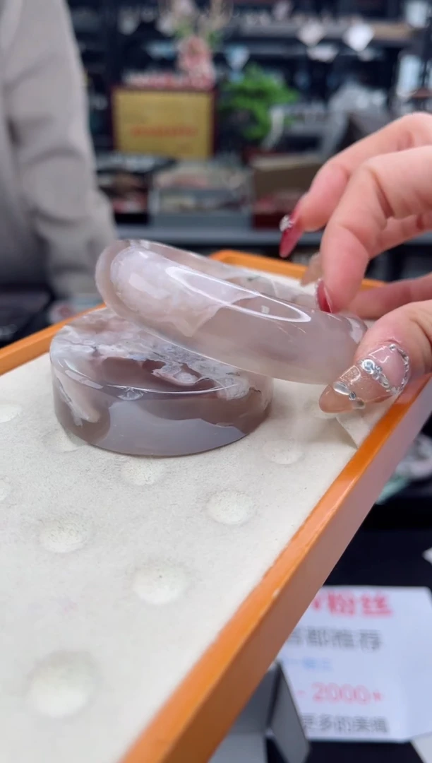 【闪购商品】石英质玉手镯未镶嵌60圈口（赠品镯心）1571367