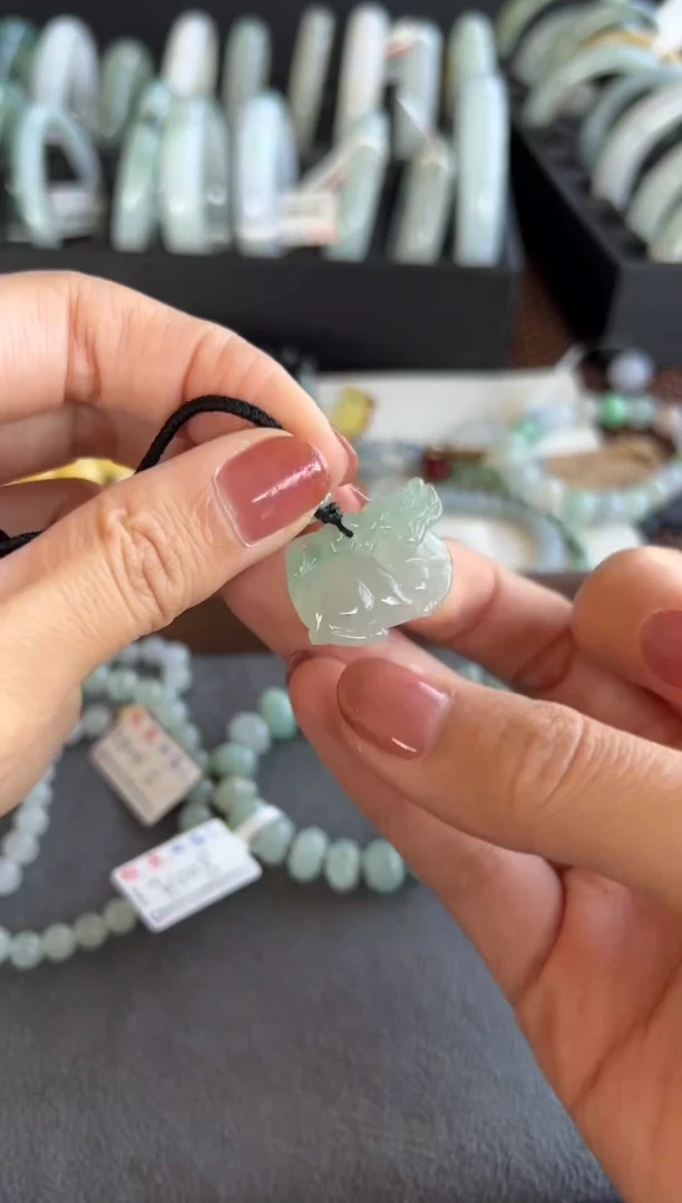 【闪购商品】翡翠吊坠(不含链)未镶嵌272号