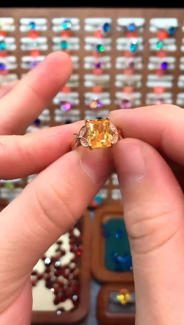 银S925镶嵌戒指黄晶......