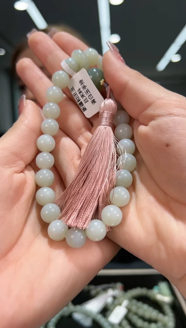 【闪购商品】和田玉手持未镶嵌且末料青白玉卡10手持