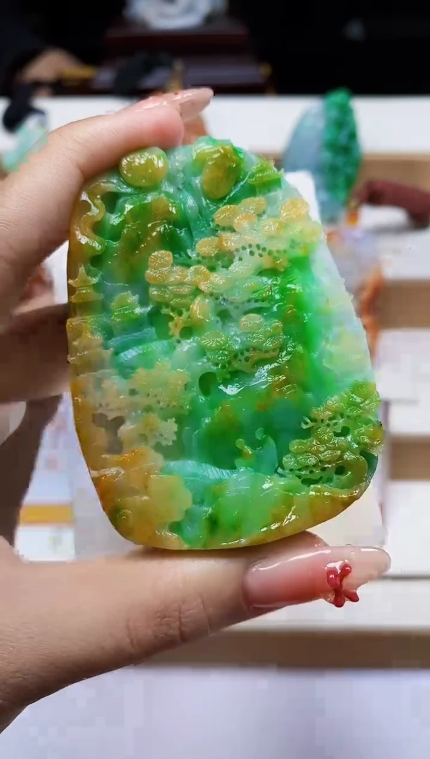 颈饰未镶嵌翡翠翡翠A货