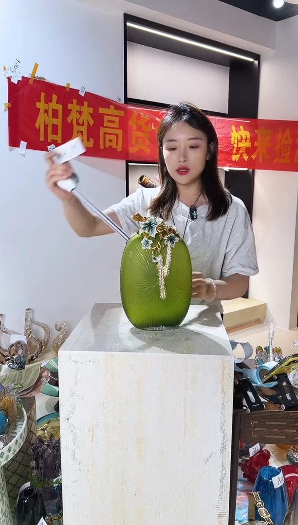 琉璃绿色珐琅彩花瓶清仓A139