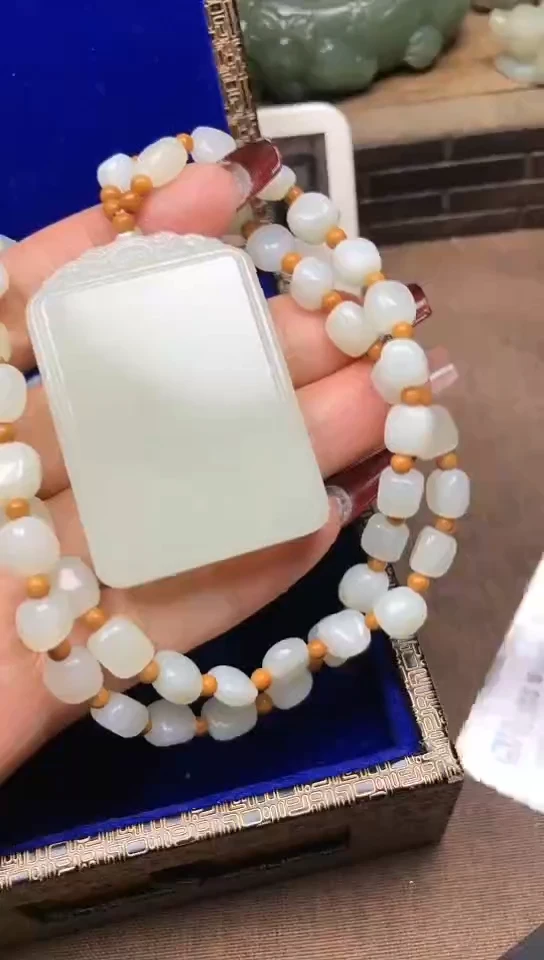 【闪购商品】和田玉颈饰未镶嵌菲菲