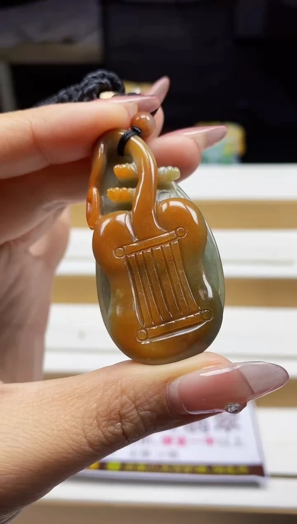 翡翠未镶嵌颈饰翡翠A货